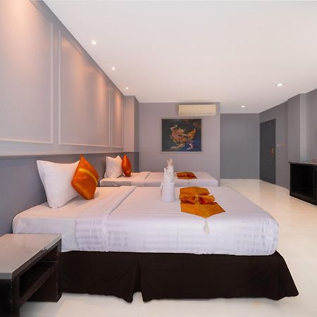 Fundee Boutique Hotel Patong Bagian luar foto