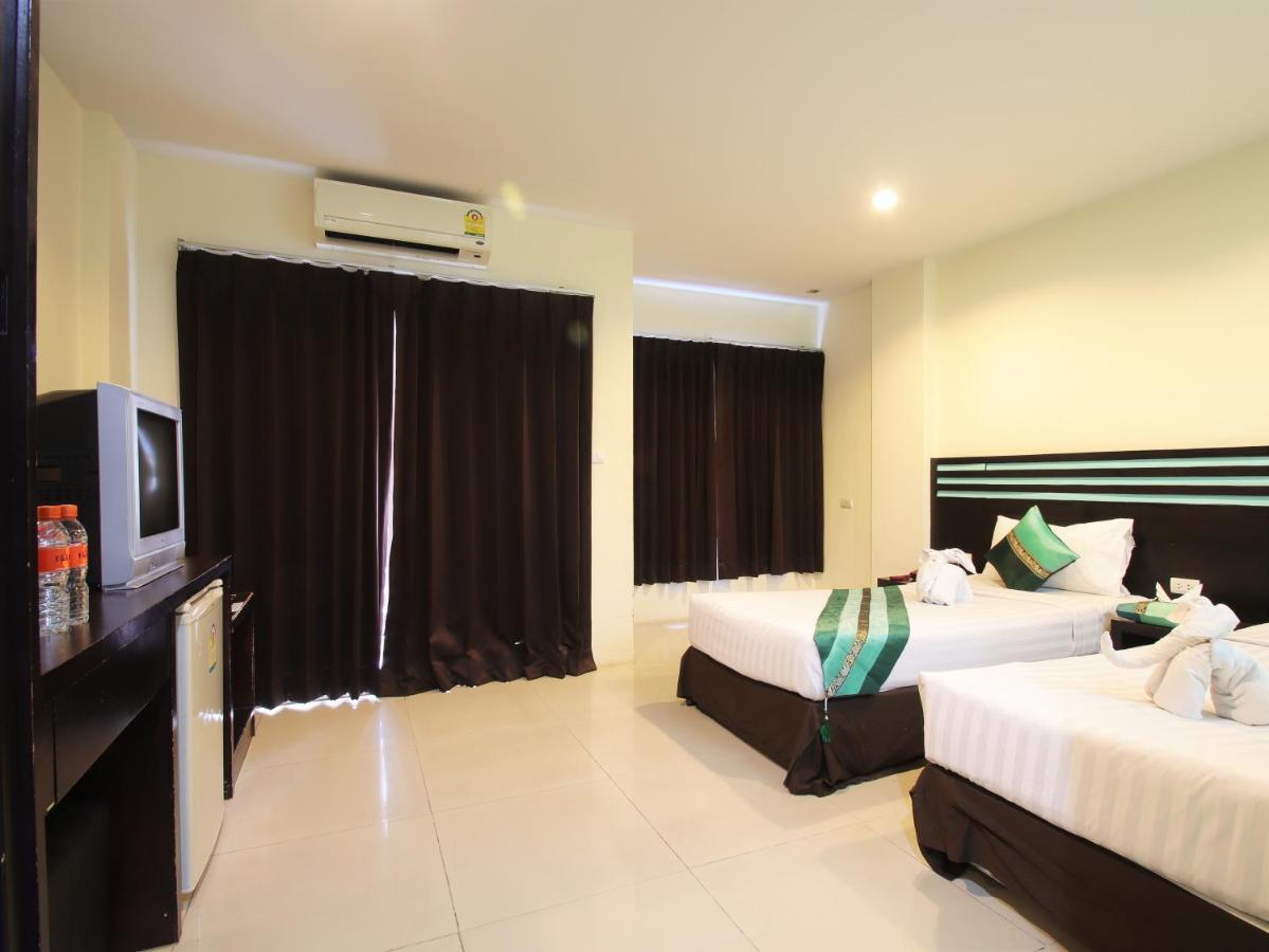Fundee Boutique Hotel Patong Bagian luar foto